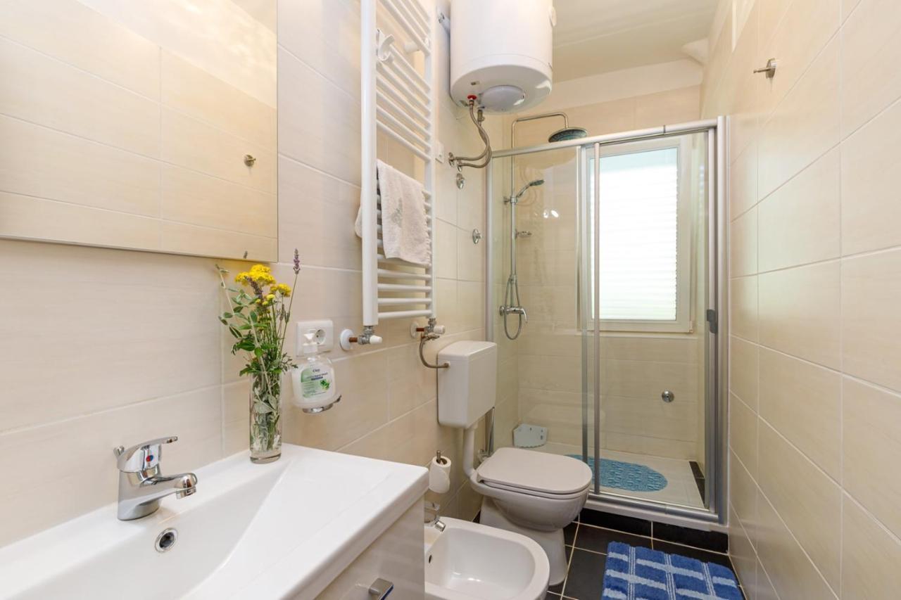 Apartments Vivijana Rabac Exterior photo