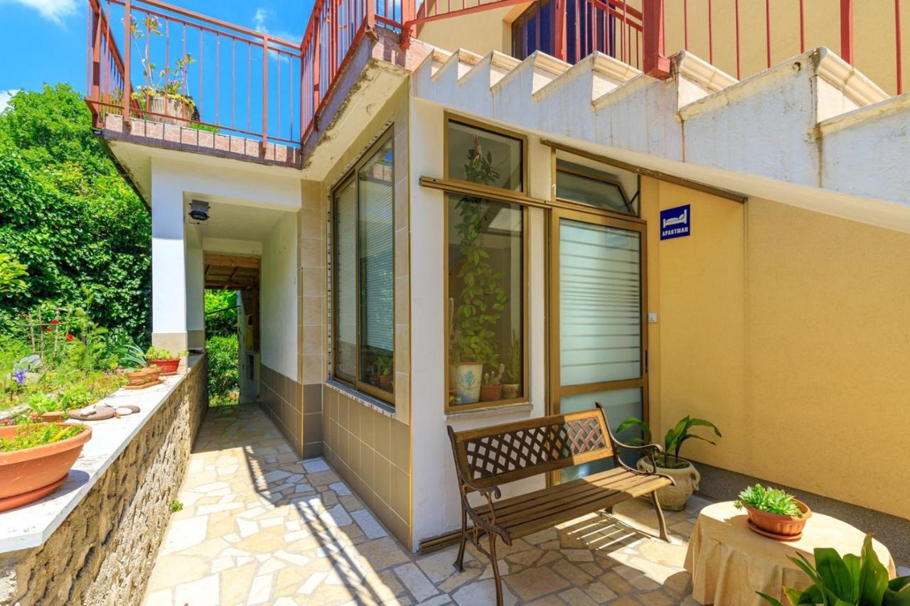 Apartments Vivijana Rabac Exterior photo